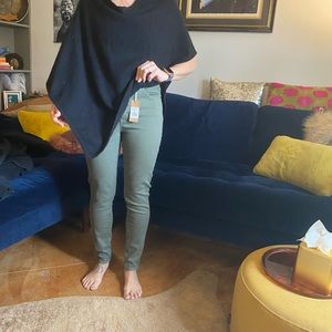 Revtown skinny stretchy khaki jeans. BNWT